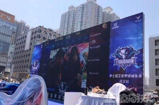 数学轶事：解析“中心极限定理”如何让赌场在大规模投注中稳赚不赔。（数学趣闻：中心极限定理为何让赌场在巨量下注中稳操胜券）