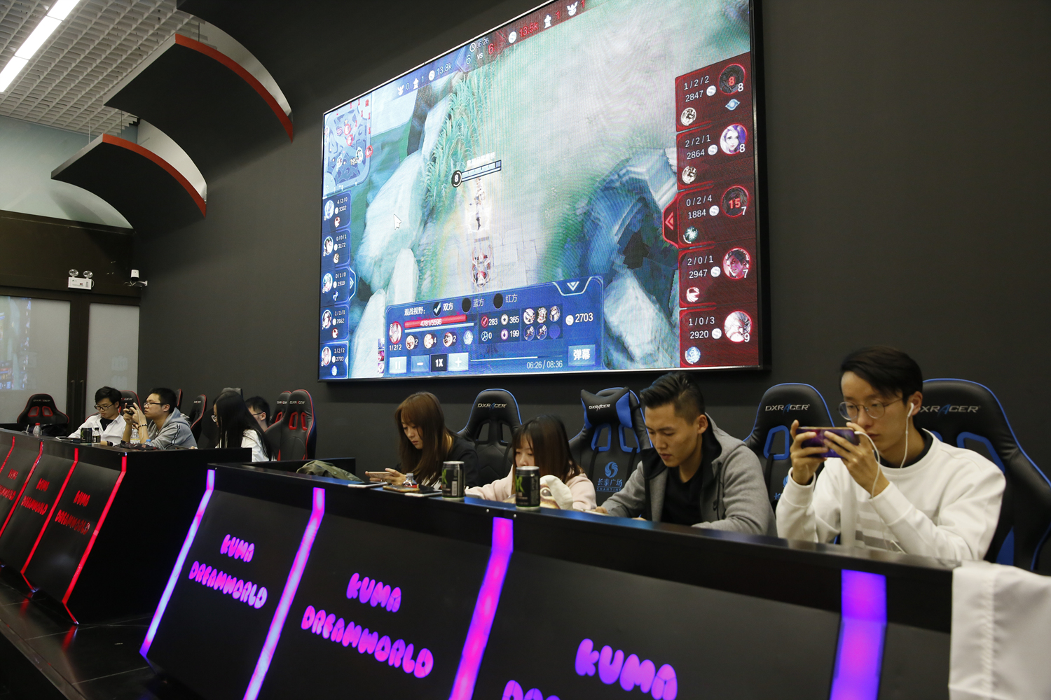 拳头官方：多队选手新冠检测呈阳性 将在单独房间内参赛