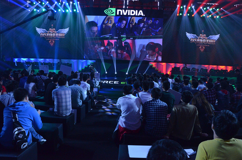 大陆《PUBG》35.2版本更新：引入载具伪装网，地形破坏功能